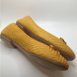 New Kelly & Kate Mustard Yellow Maya Woven Flats 11. Only worn in store